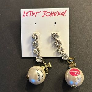 100% Authentic Betsey Johnson